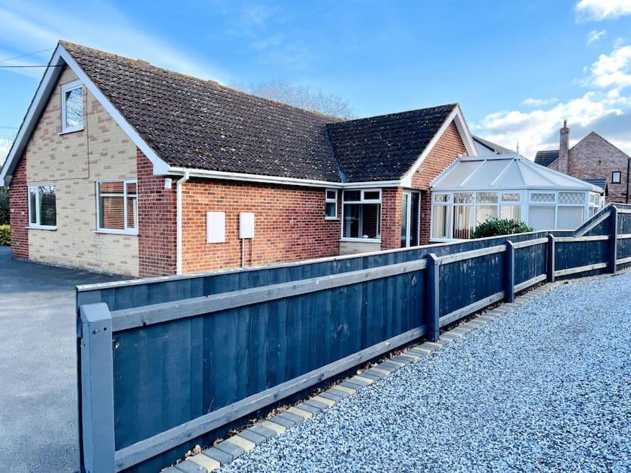 5-Bedroom Cottage In Healing, Grimsby Luaran gambar