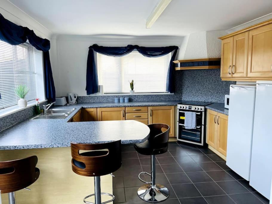 5-Bedroom Cottage In Healing, Grimsby Luaran gambar