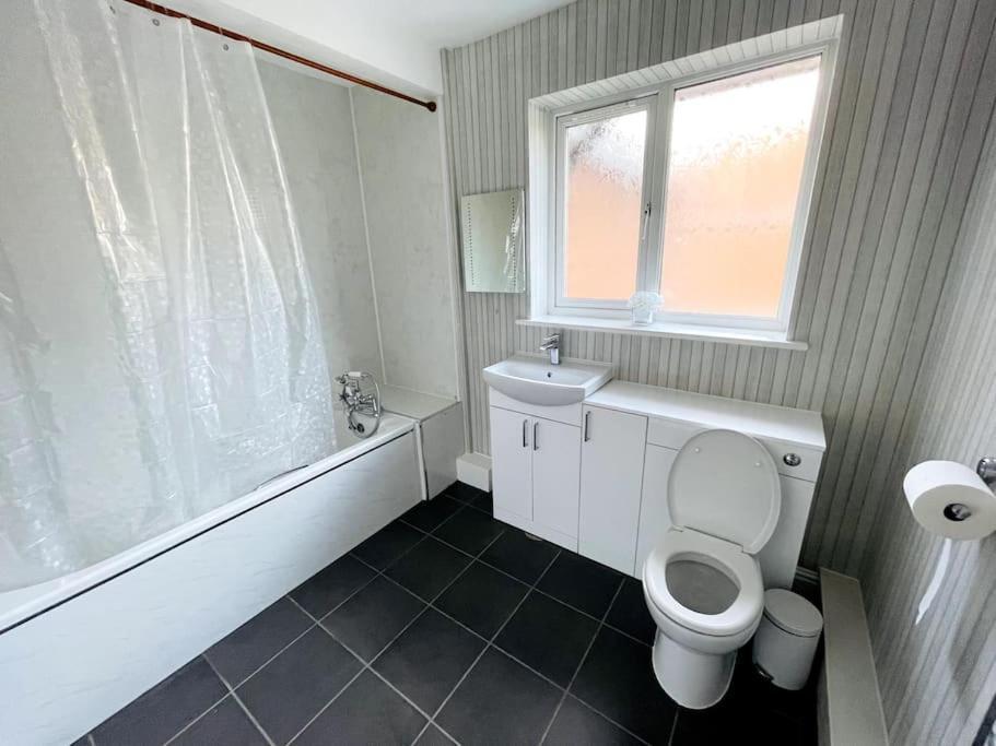 5-Bedroom Cottage In Healing, Grimsby Luaran gambar